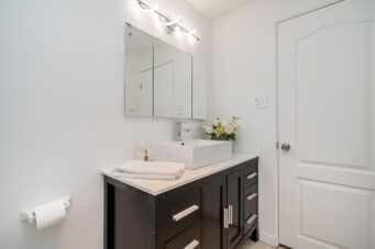 #305 – 2187 Bellevue Avenue